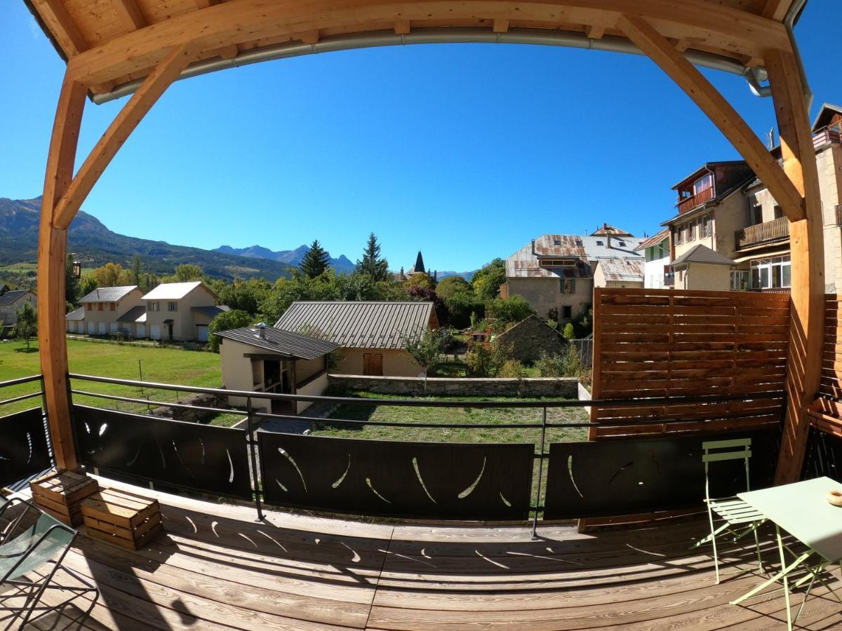 Maison Neuve Proche De Barcelonnette Jausiers Ngoại thất bức ảnh