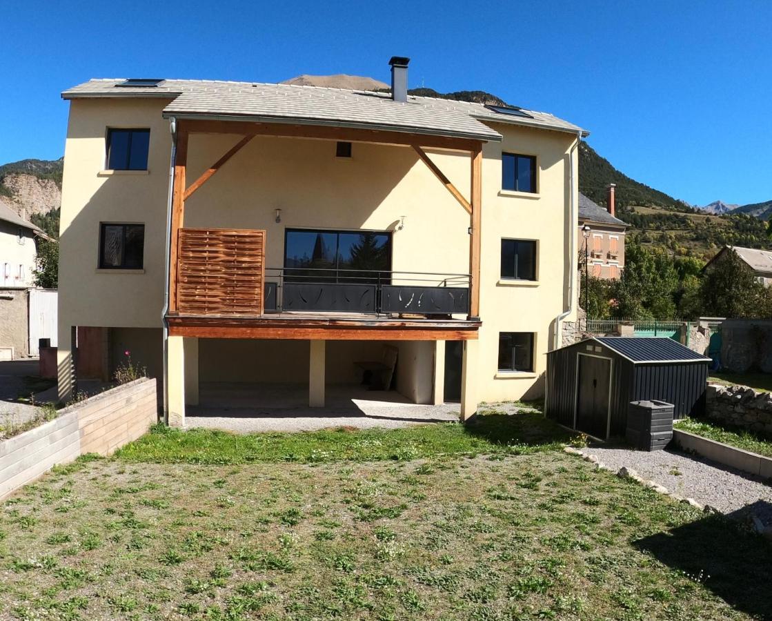 Maison Neuve Proche De Barcelonnette Jausiers Ngoại thất bức ảnh